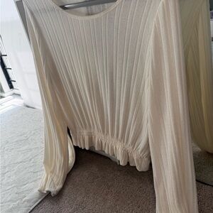 Sadie & Sage Cream Pleated Blouse